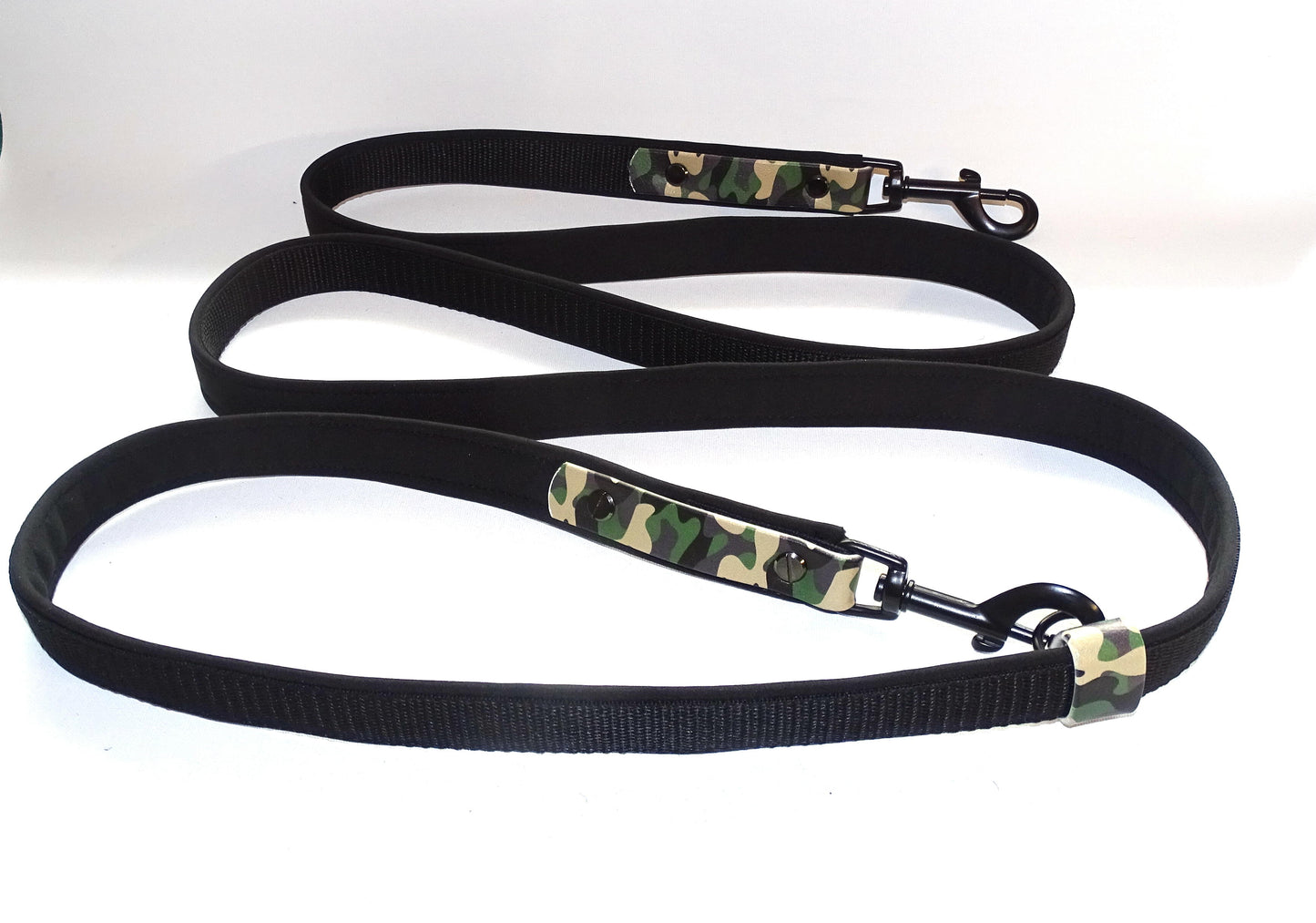 Alva gepolstertes Biothane Halsband Grün Camouflage verstellbar