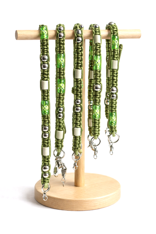 Marken Halsband grün